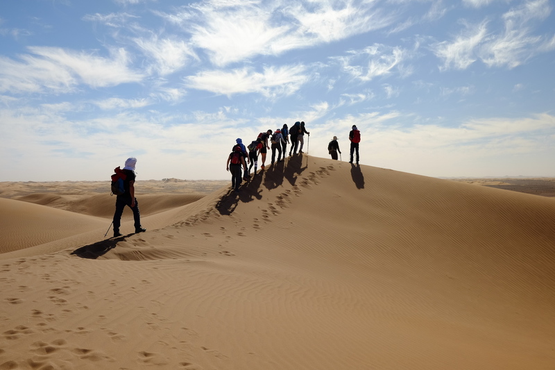 Les dunes de sable demandent plus d'effort que les cailloux