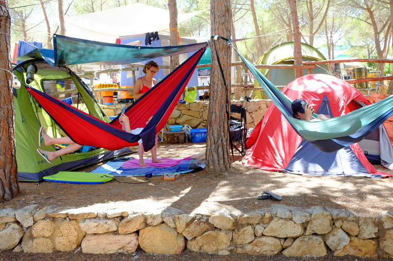 Nous voici bien installé au Camping Sa Prama