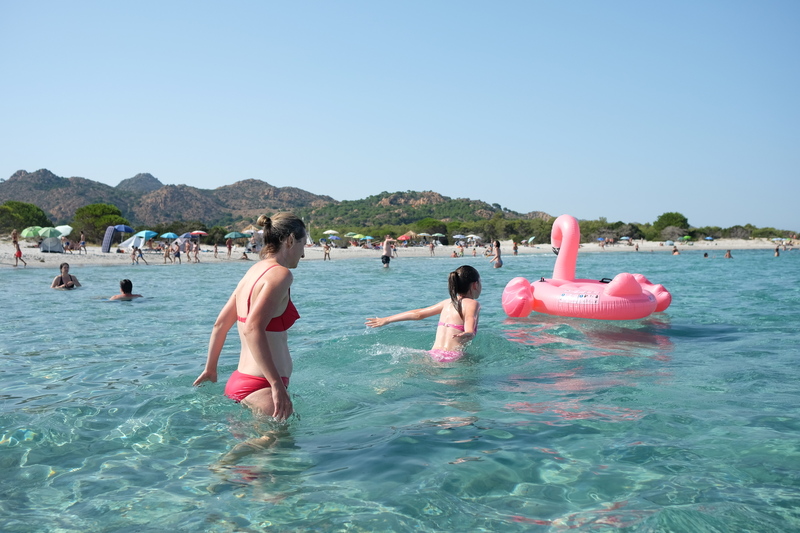 Retour à la plage. L'eau est toute belle !
