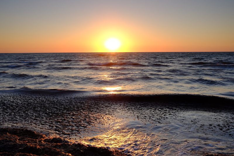 Couché du Soleil sur la plage du camping