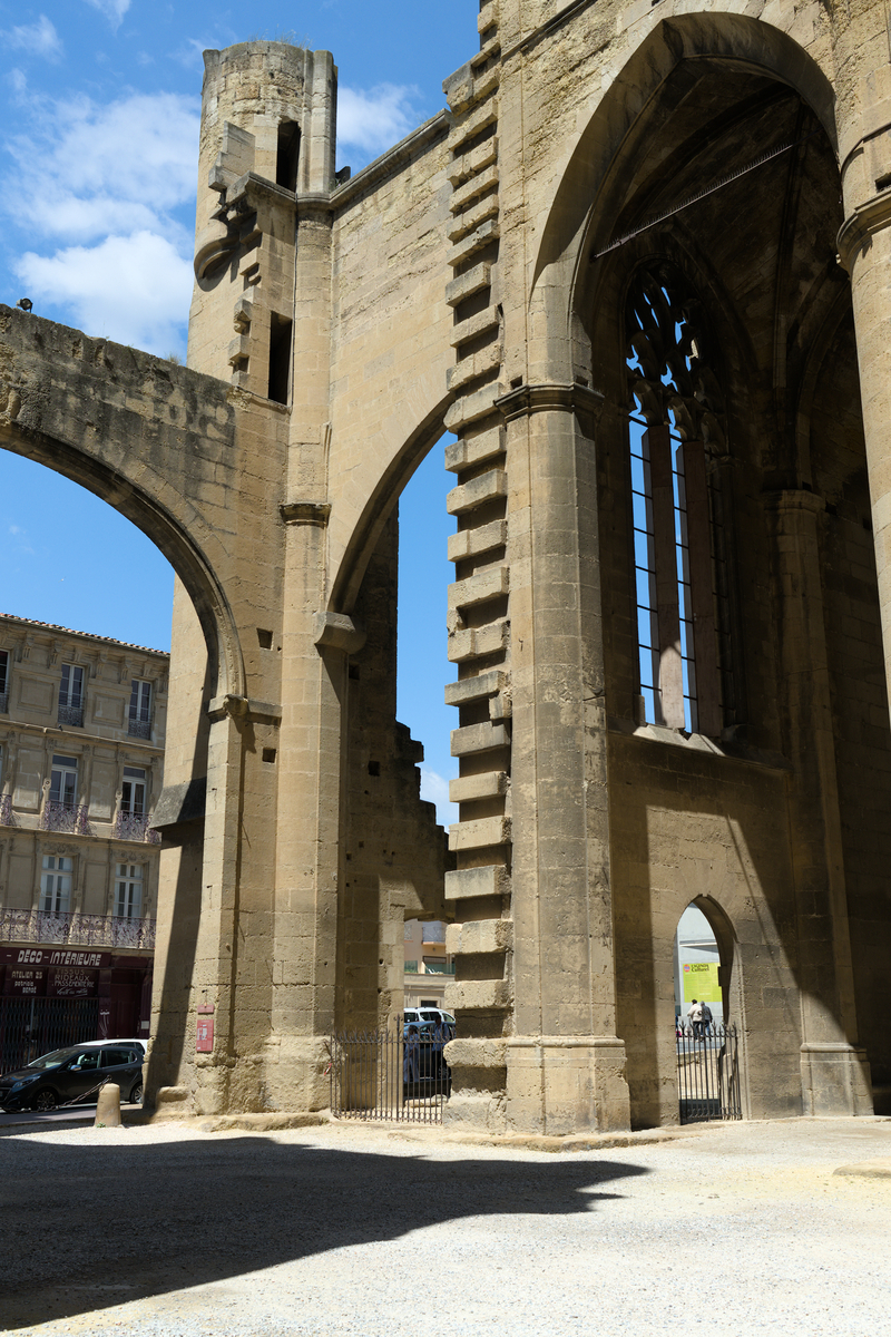 Sa cathédrale inachevée