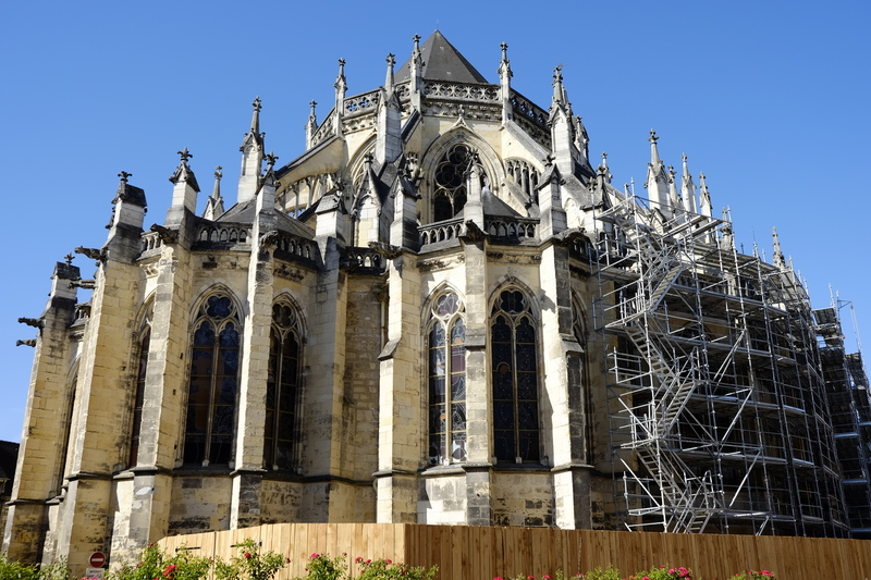 La cathédrale de Nevers en restauration