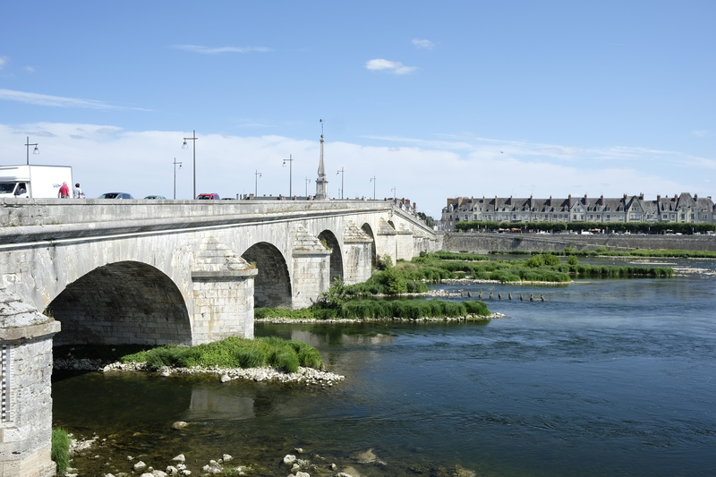 Le pont de Blois que l'on a évité