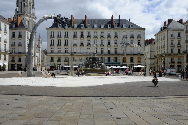 Le lendemain, nous visitons Nantes à vélo