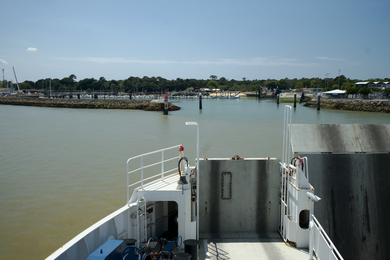Arrivé au port du Verdon-Sur-Mer