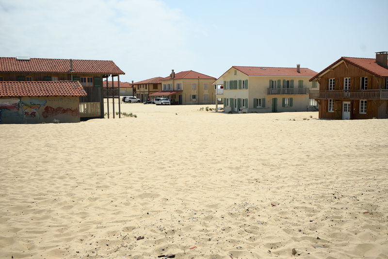 Le village balnéaire de Saint-Girons-Plage ensablé.