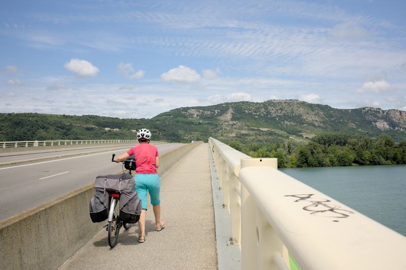 Les ponts, une histoire d'amour pour Laurence... qui préfère les traverser plutôt à pieds