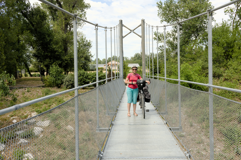 Ce pont, une véritable épreuve pour Laurence sujette aux vertiges